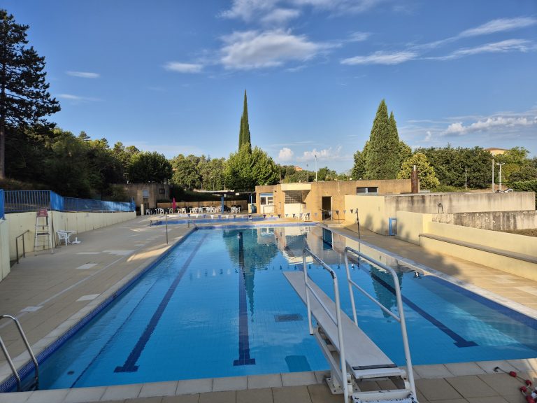 Piscine Municipale Suzanne JANETTI RIANS (Var)